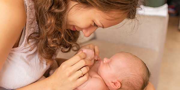 Bonding With Your Baby: The Importance Of Skin-to-Skin Contact